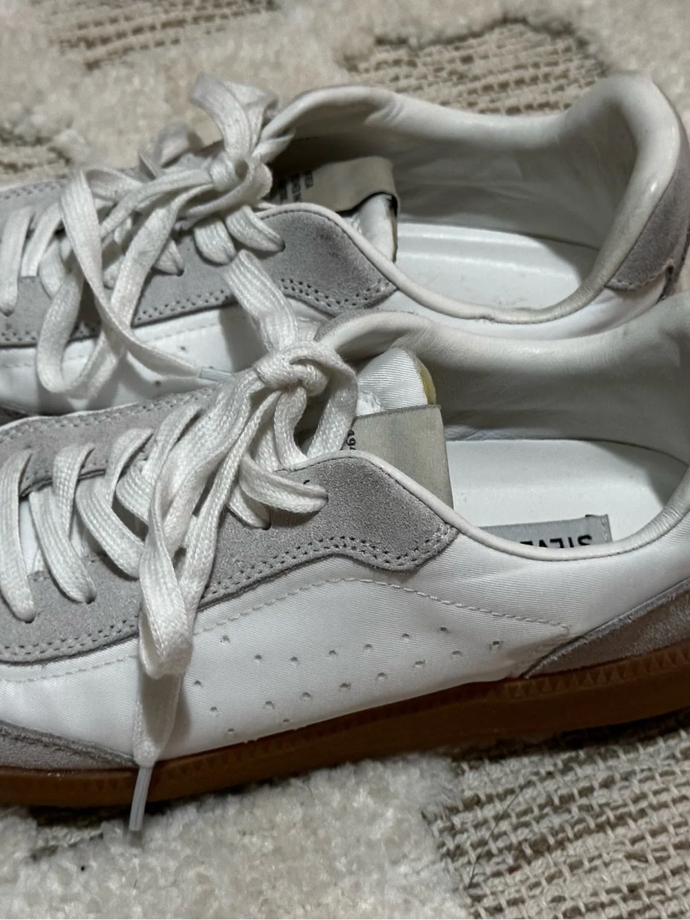 Steve Madden classic retro
